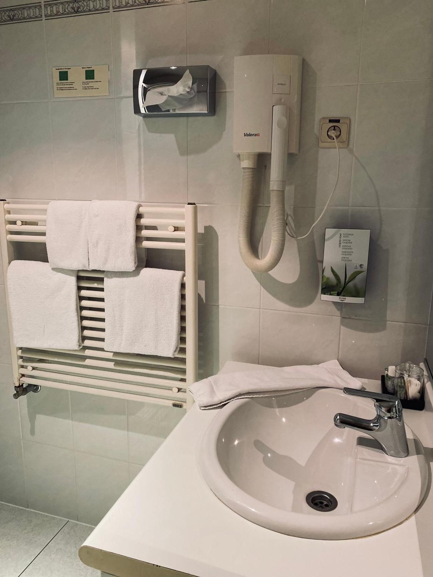 Hotel Bornem Extérieur photo